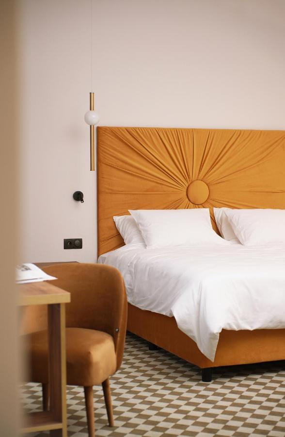 Hotel Pietryna Łódź Exteriör bild