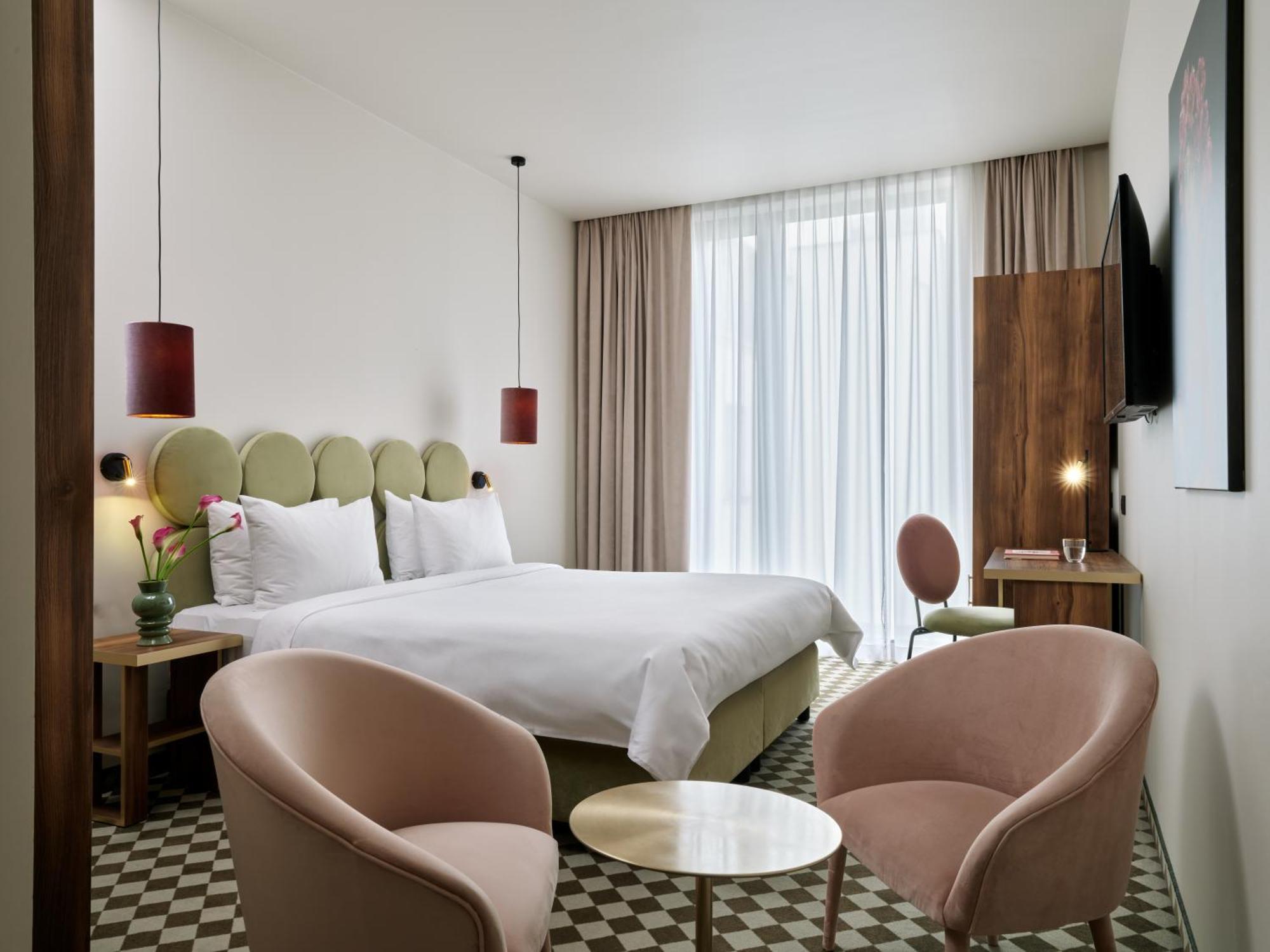 Hotel Pietryna Łódź Exteriör bild